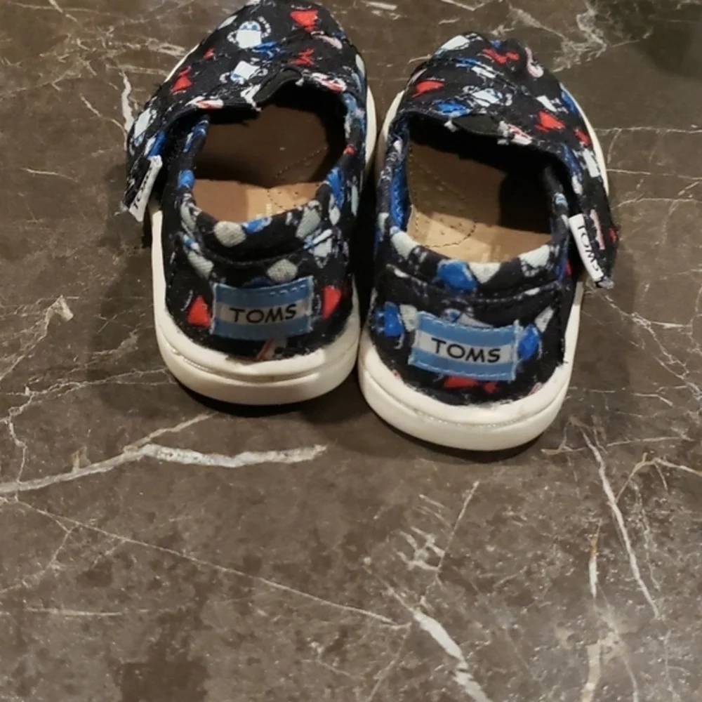 TOMS robot print‎ shoes size 5